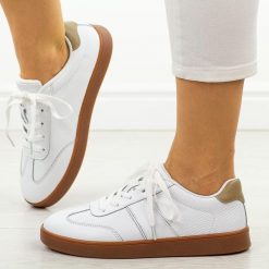 Białe skórzane półbuty damskie Sergio Leone Sp112. Białe półbuty damskie Sergio Leone, na lato, bez wzorów, z jeansu, casualowe, z okrągłym noskiem, bez obcasa, bez zapięcia. Za 199.00 zł.