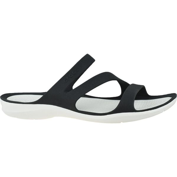 Klapki damskie Crocs Swiftwater Sandal W. Czarne klapki damskie Crocs, bez wzorów, sportowe, bez obcasa. Za 160.00 zł.