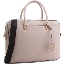 Torebka LIU JO - L Briefcase Isola A68008 E0087 Red Sand 61509. Czerwone torebki do ręki damskie Liu Jo, ze skóry ekologicznej. W wyprzedaży za 449.00 zł.