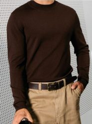 Sweter - bordowy. Czerwone swetry przez głowę męskie Sinsay, l, bez wzorów, bez kołnierzyka. Za 39.99 zł.