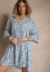 Biało-Niebieska Rozkloszowana Sukienka z Bawełny Zdobiona Kwiatowym Wzorem Jenelitia. Białe sukienki damskie Renee, na co dzień, l, z aplikacjami, z bawełny, eleganckie, bez kołnierzyka, bez ramiączek, mini, rozkloszowane. Za 39.99 zł.