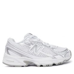 Sneakersy New Balance. Białe trampki i tenisówki chłopięce New Balance, bez wzorów, bez zapięcia. Za 299.99 zł.