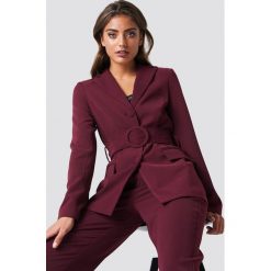 NA-KD Classic Marynarka z szerokim paskiem - Red,Purple. Żakiety damskie marki NA-KD Classic. Za 202.95 zł.