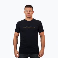 T-shirt męski Ground Game Gold Typo. Czarne t-shirty męskie GROUND GAME, m, bez wzorów, z bawełny, eleganckie, bez kołnierzyka. Za 52.99 zł.