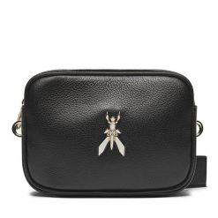 Torebka Patrizia Pepe. Czarne listonoszki damskie Patrizia Pepe, bez wzorów, bez dodatków. Za 469.99 zł.