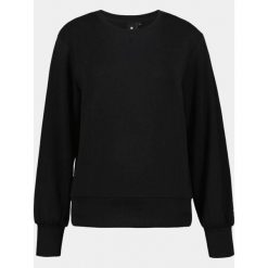 Sweter damski Luhta Harjavalta. Czarne swetry damskie Luhta, bez wzorów, klasyczne, bez kołnierzyka, bez ramiączek, bez kaptura. Za 269.00 zł.