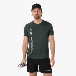 Koszulka treningowa męska Swedemount Training Logo Tee szybkoschnąca. Szare koszulki sportowe męskie SWEDEMOUNT, l, bez wzorów, z materiału, bez kołnierzyka, bez ramiączek, do biegania. Za 99.99 zł.