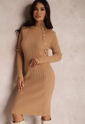 Beżowa Sukienka Dopasowana z Wełną Chapho. Brązowe sukienki damskie Renee, s, bez wzorów, z dzianiny, bez kołnierzyka, bez ramiączek, midi, dopasowane. Za 89.99 zł.