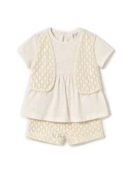 Mayoral Komplet t-shirt i spodenki 1239 Beżowy Regular Fit. Brązowe spodenki dla dziewczynek Mayoral, bez wzorów, z bawełny. Za 119.99 zł.