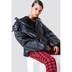 NA-KD Trend Duża watowana kurtka - Black. Kurtki damskie marki NA-KD Trend. Za 202.95 zł.