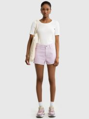 Calvin Klein Jeans Bermudy J20J225219 Biały Relaxed Fit. Białe szorty damskie Calvin Klein Jeans, bez wzorów, z bawełny. Za 329.99 zł.