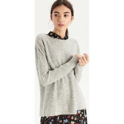 Sweter z wiązaniem - Jasny szar. Swetry damskie Sinsay. W wyprzedaży za 24.99 zł.