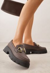 Brązowe Mokasyny na Grubej Tłoczonej Podeszwie z Metaliczną Klamrą i Cyrkoniami Renisea. Brązowe mokasyny damskie Born2be, z jeansu, klasyczne. Za 84.99 zł.