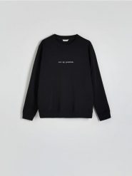 Bluza z nadrukiem - czarny. Czarne bluzy męskie Reserved, l, bez wzorów, z bawełny, bez kaptura. W wyprzedaży za 69.99 zł.
