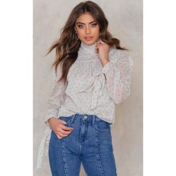 NA-KD Boho Prześwitująca bluzka z wiązaniem - Multicolor. Bluzki damskie marki NA-KD Boho. Za 161.95 zł.