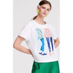 T-shirt z nadrukiem RE ART - Kremowy. T-shirty damskie marki Reserved. Za 39.99 zł.