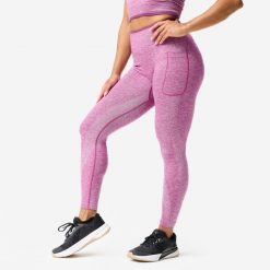 Legginsy do treningu siłowego damskie Domyos seamless. Białe legginsy sportowe damskie DOMYOS, l, bez wzorów, z elastanu, na fitness i siłownię. Za 99.99 zł.