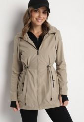 Ciemnobeżowa Kurtka Parka ze Sznurkiem w Talii i Kapturem Teridi. Brązowe kurtki damskie Born2be, l, bez wzorów, z jeansu, eleganckie. Za 139.99 zł.