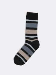 Skarpety bawełniane męskie w kolorowe paski czarne Ismaelo 906. Czarne paski damskie Big Star, bez wzorów, z bawełny. Za 19.99 zł.