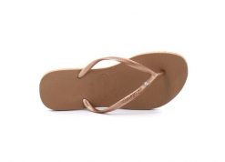 Klapki Havaianas Model 4145651 Kolor Rose. Brązowe klapki damskie Havaianas, bez wzorów, z gumy, eleganckie, bez obcasa. Za 94.99 zł.