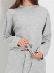 Bluza crewneck z domieszką wiskozy - szary. Szare bluzy damskie Sinsay, l, bez wzorów, z wiskozy, bez kaptura. Za 49.99 zł.