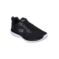 Buty do chodzenia damskie Skechers Dynamight 20. Czarne obuwie sportowe damskie Skechers, trekkingowe. Za 189.99 zł.