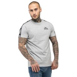Koszulka Lonsdale Brindister. Czarne koszulki sportowe męskie Lonsdale, m, z aplikacjami, z bawełny, bez kołnierzyka, bez ramiączek, na fitness i siłownię. Za 136.00 zł.