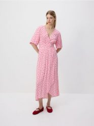 Sukienka z wiskozy - różowy. Czerwone sukienki damskie Reserved, l, bez wzorów, z tkaniny, bez kołnierzyka, bez ramiączek, midi. Za 149.99 zł.