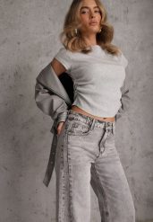 Szary Dopasowany T-shirt z Marszczeniem z Bawełnianej Tkaniny w Prążki Assarena. Szare bluzki damskie Renee, m, bez wzorów, z bawełny, eleganckie, bez kołnierzyka, bez ramiączek. Za 39.99 zł.