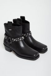 Botki damskie skórzane biker LIU JO. Botki damskie Liu Jo, bez obcasa, bez zapięcia. Za 999.00 zł.