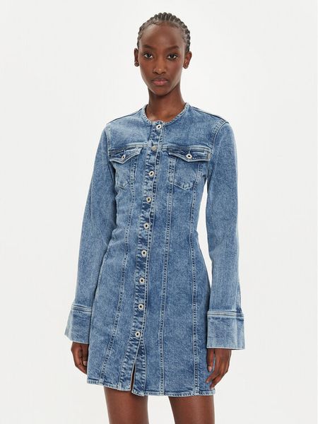 Pepe Jeans Sukienka jeansowa PL953549 Niebieski Regular Fit. Niebieskie sukienki damskie Pepe Jeans, xs, bez wzorów, z bawełny, bez kołnierzyka, bez ramiączek. Za 309.99 zł.