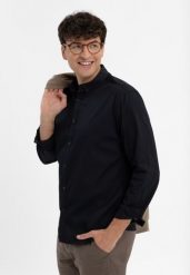 Koszula z długim rękawem K-UPLO. Czarne koszule męskie Volcano, m, bez wzorów, z bawełny, klasyczne, bez kołnierzyka, bez ramiączek. Za 159.99 zł.