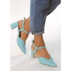 Niebieskie Sandały Upfront. Niebieskie czółenka damskie Born2be, bez wzorów, bez obcasa, na obcasie, bez zapięcia. Za 49.99 zł.