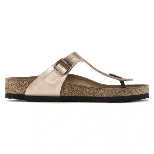 Birkenstock Gizeh BF Japonki damskie. Brązowe klapki damskie Birkenstock, bez wzorów, ze skóry, wakacyjne, bez obcasa. Za 339.99 zł.