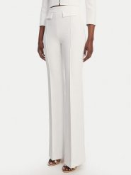 Elisabetta Franchi Spodnie materiałowe PA-171-61E2-V320 Biały Regular Fit. Białe spodnie materiałowe damskie Elisabetta Franchi, bez wzorów, z materiału. Za 1,359.00 zł.