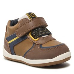 Sneakersy Mayoral. Brązowe półbuty chłopięce Mayoral, bez wzorów, bez zapięcia. Za 179.99 zł.