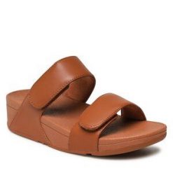 Klapki FitFlop. Brązowe klapki damskie FitFlop, bez wzorów, bez obcasa. Za 219.99 zł.