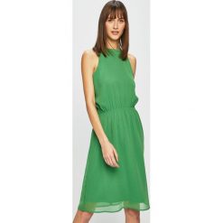 Jacqueline de Yong - Sukienka. Sukienki damskie marki Jacqueline de Yong. Za 119.90 zł.