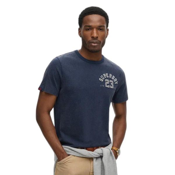 Koszulka Superdry Vintage Athletic. Niebieskie koszulki sportowe męskie Superdry., s, z aplikacjami, z bawełny, bez kołnierzyka, bez ramiączek. Za 184.00 zł.