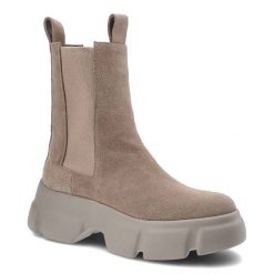 Botki damskie Carinii, zamszowa cholewka o miękkiej strukturze elastyczne wstawki po bokach masywna podeszwa o sportowym charakterze wygodny fason, b. Brązowe kozaki damskie Carinii, z zamszu, bez obcasa, na obcasie. Za 339.00 zł.