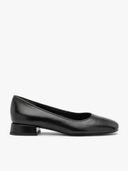 Czarne eleganckie czółenka ze skóry licowej. Czarne czółenka damskie Ryłko, bez wzorów, ze skóry, biznesowe, bez obcasa, na obcasie, bez zapięcia. Za 379.99 zł.