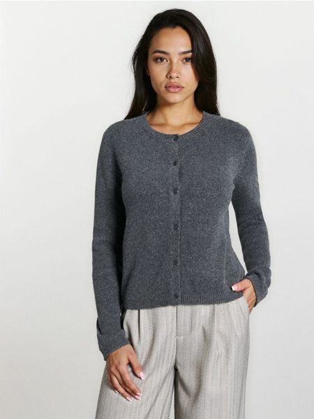 Gładki kardigan - szary. Szare kardigany damskie Sinsay, l, bez wzorów. Za 49.99 zł.