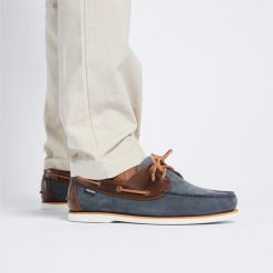 Buty żeglarskie męskie Tribord Sailing 500 skórzane. Brązowe buty sportowe męskie TRIBORD, z kauczuku, bez zapięcia, żeglarskie. Za 299.99 zł.