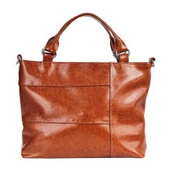 Torebka skórzana damska kuferek DAN-A T227 camel. Brązowe torebki do ręki damskie DAN-A, bez wzorów, ze skóry, bez dodatków. Za 199.99 zł.