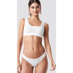 Ow Intimates Stringi Hanna - White. Stringi damskie marki Ow Intimates. Za 121.95 zł.