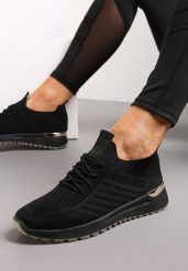 Czarne Buty Sportowe z Elastyczną Cholewką i Ozdobnym Wiązaniem Corrin. Czarne obuwie sportowe damskie Renee, z aplikacjami. Za 39.99 zł.