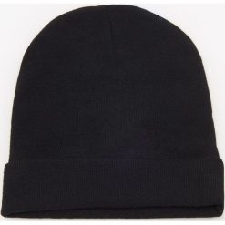 Czapka beanie - Czarny. Czapki i kapelusze męskie marki Reserved. W wyprzedaży za 19.99 zł.