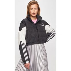 Adidas Originals - Kurtka. Czarne kurtki damskie adidas Originals, bez wzorów, z materiału, krótkie, bez kaptura. Za 449.90 zł.
