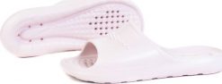 Nike W VICTORI ONE SHOWER SLIDE : Rozmiar - 42. Klapki damskie Nike, bez wzorów, sportowe, bez obcasa. Za 137.61 zł.