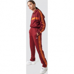 FILA Spodnie Thora Track - Red. Spodnie materiałowe damskie marki Fila. Za 283.95 zł.